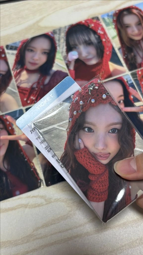 트와이스 입장 포카 이미지