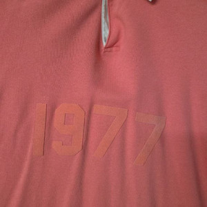 에센셜 1977 헨리 럭비 롱슬리브 폴로 코랄