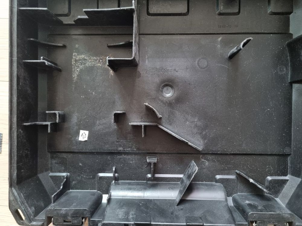 디월트 공구박스--2