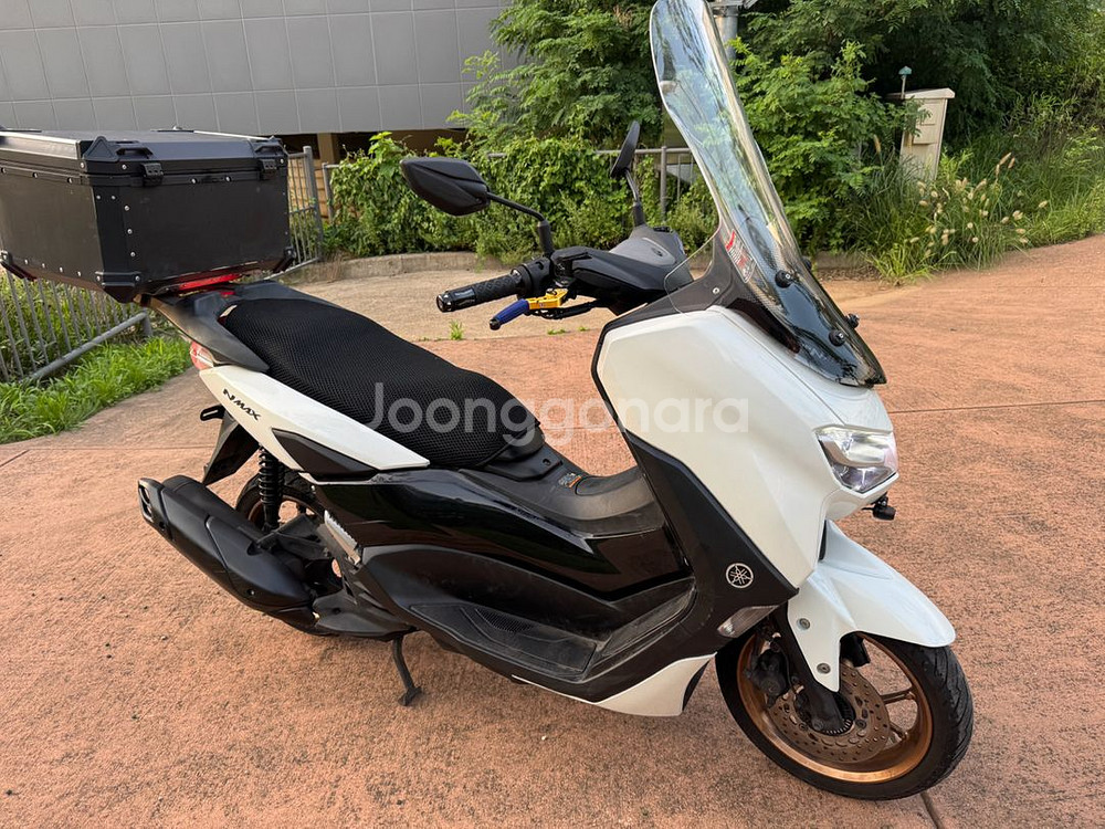 nmax125 22년 짧은키로수 팝니다--0