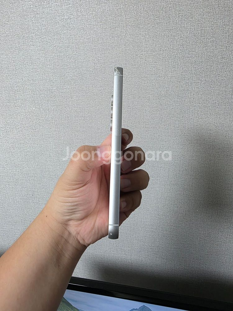 갤럭시 S23FE 화이트 256기가 A급 팔아요~--3