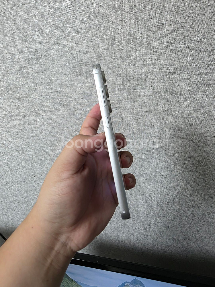 갤럭시 S23FE 화이트 256기가 A급 팔아요~--2