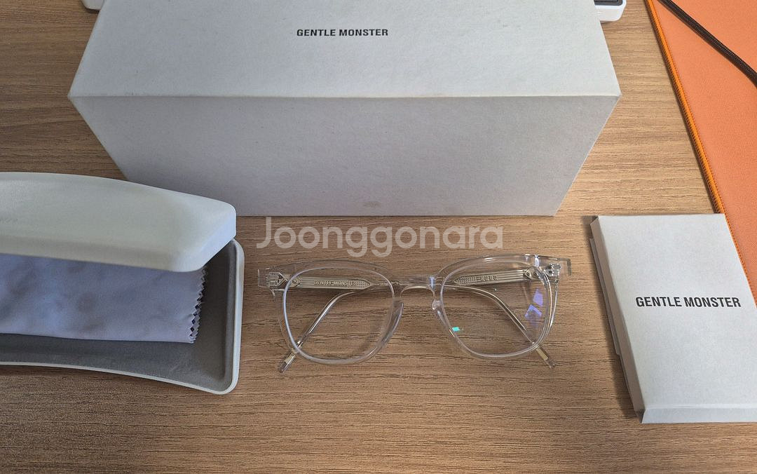 젠틀몬스터 쿠보 c1 판매합니다~!--0