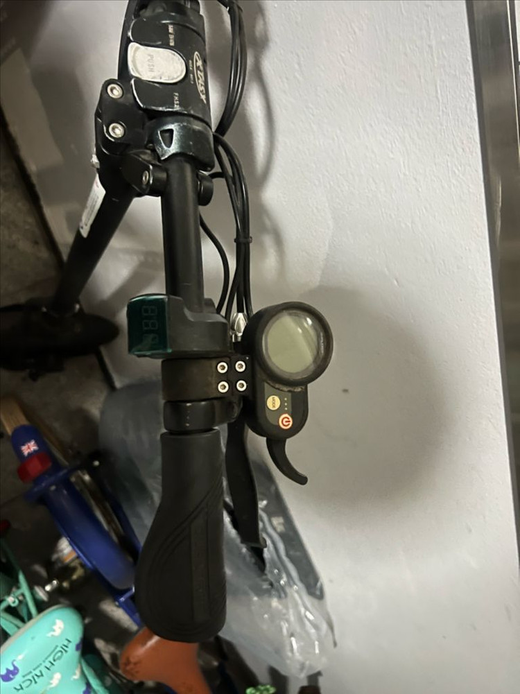 전동킥보드 듀얼트론2ex+ 이미지