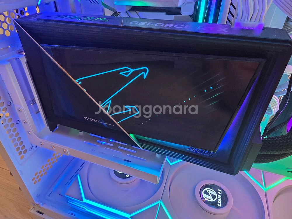 RTX 5090 어로스 익스트림 AORUS XTREME--3