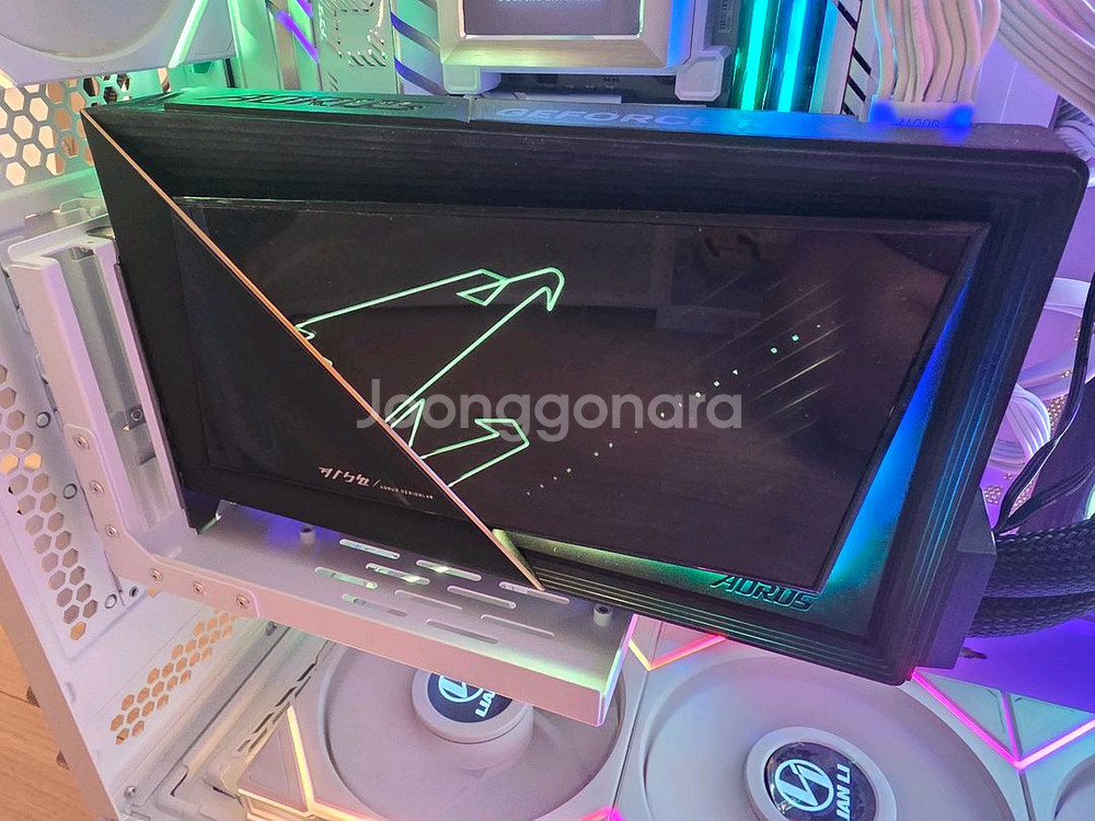 RTX 5090 어로스 익스트림 AORUS XTREME--2