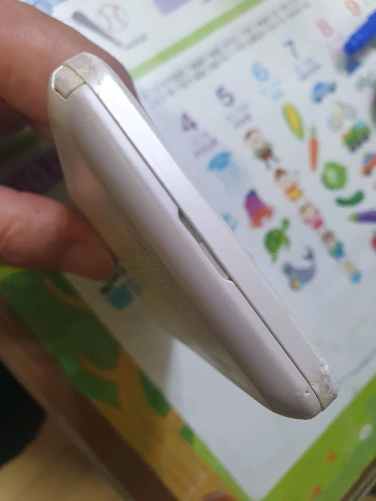 팬택 베가레이서 IM-A760S 3.9만--4