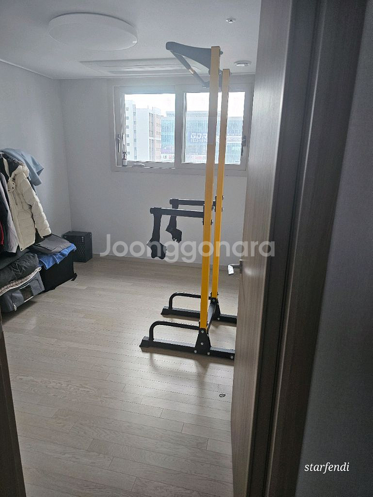 턱걸이 기구--0