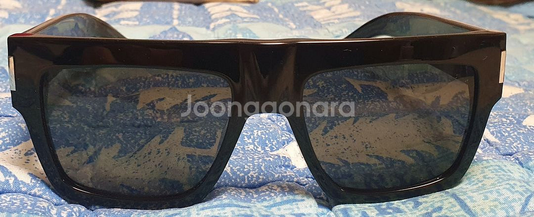 23FW 생로랑 블랙 선글라스 SL 628 001--1