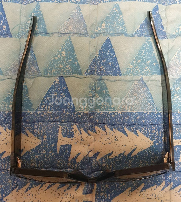 23FW 생로랑 블랙 선글라스 SL 628 001--7
