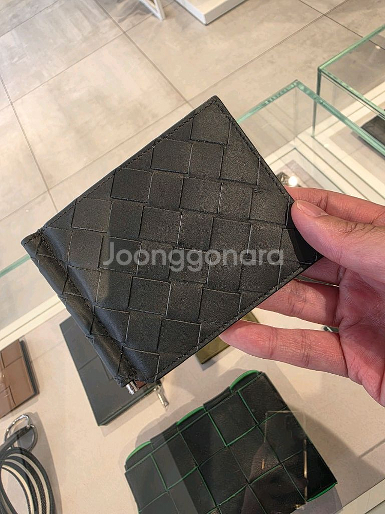 보테가베네타 인트레치아토 머니 클립 지갑--3