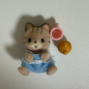 실바니안 아기디저트 다람쥐