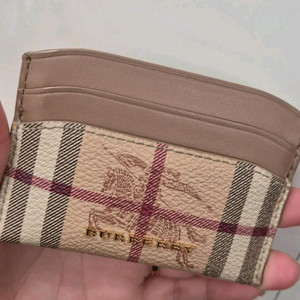 버바리 카드 지갑팔아요