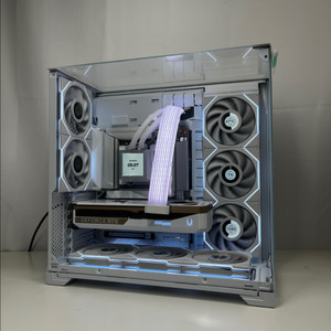 9800X3D 리안리 풀셋 BTF 반본체