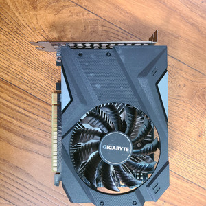 기가바이트 gtx1650 oc 4gb