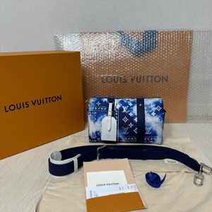 루이비통 버질 반다나 시터키폴 한정판 백화점