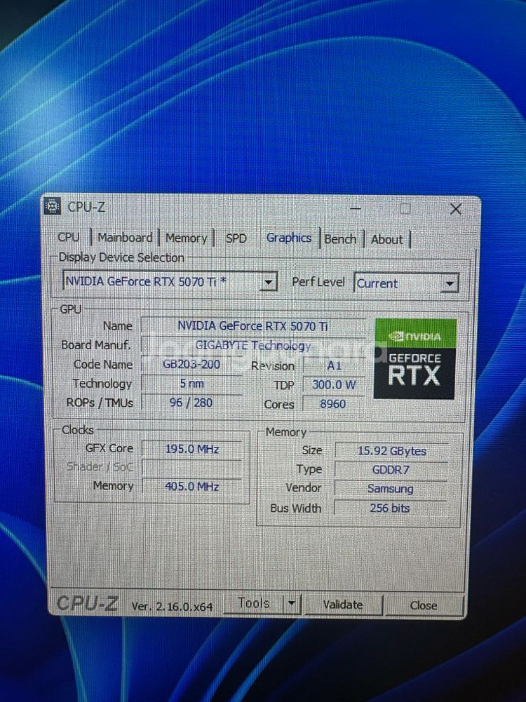 [고사양 PC] 9950X + RTX 5070 Ti--4