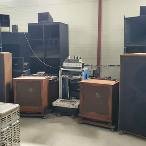 통울림이 좋은 18인치 더블 캐비넷 미사용품 1조