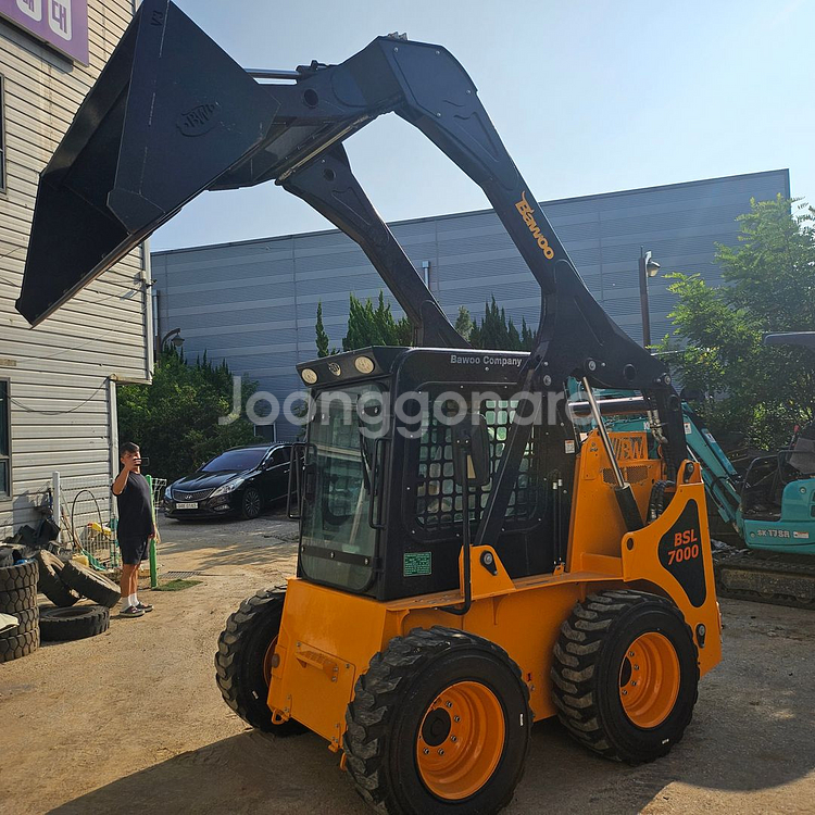 바우 74마력 스키드로더 2022년 270시간 에어컨--5