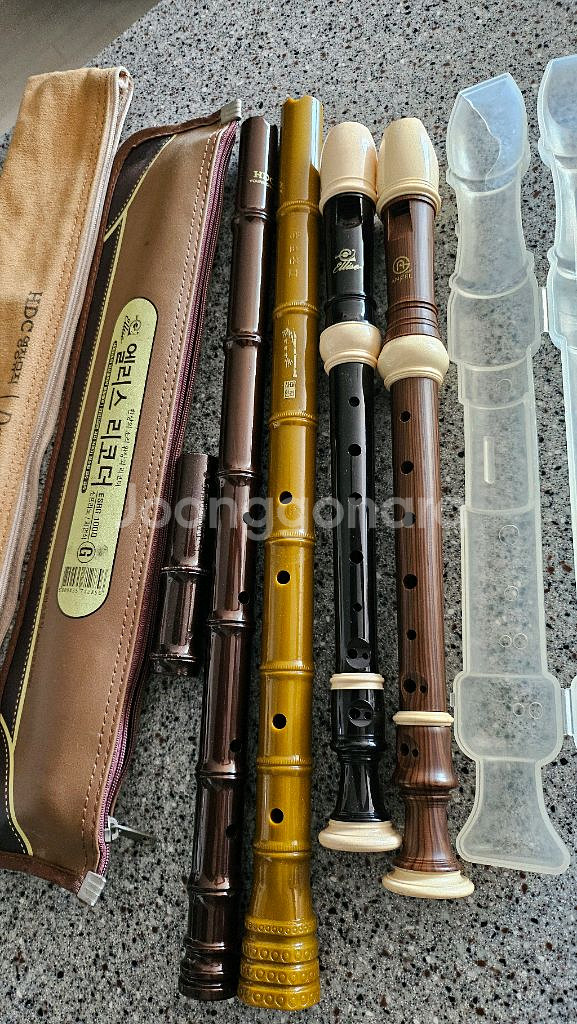 리코더(2개),단소(2개),하모니카(1개)--4