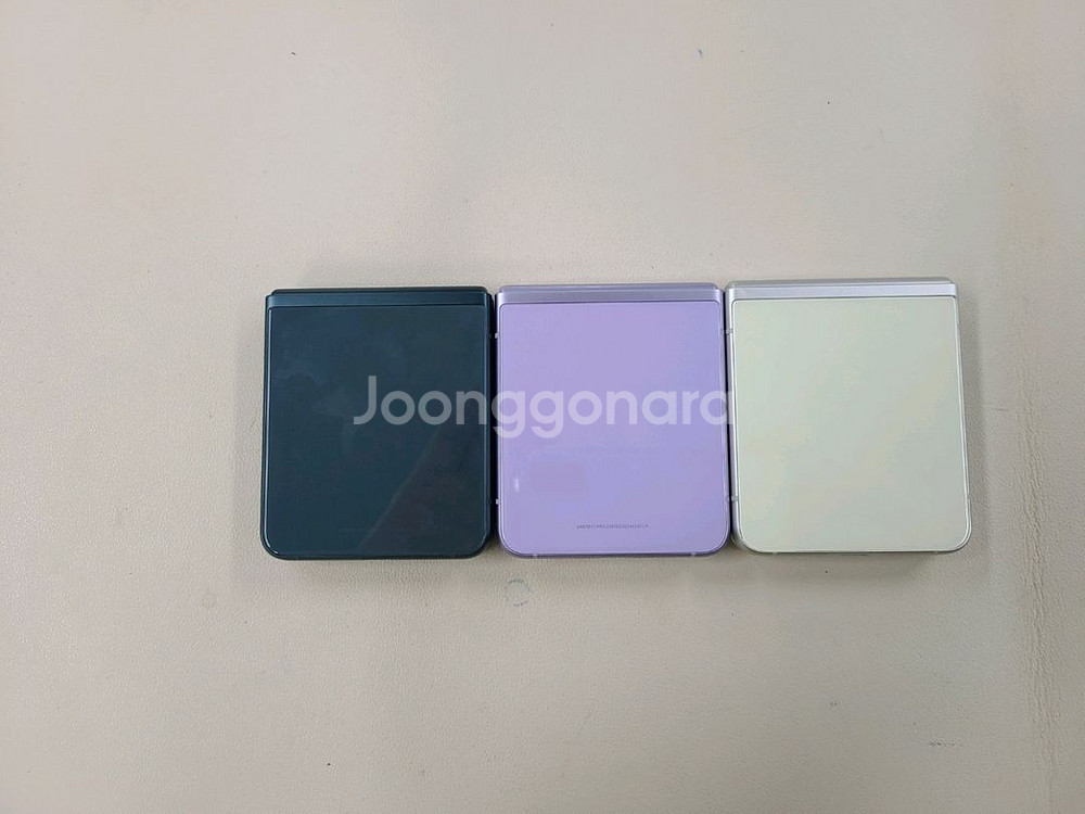 갤럭시플립3 256G 무잔상 상태굿 ^^--1