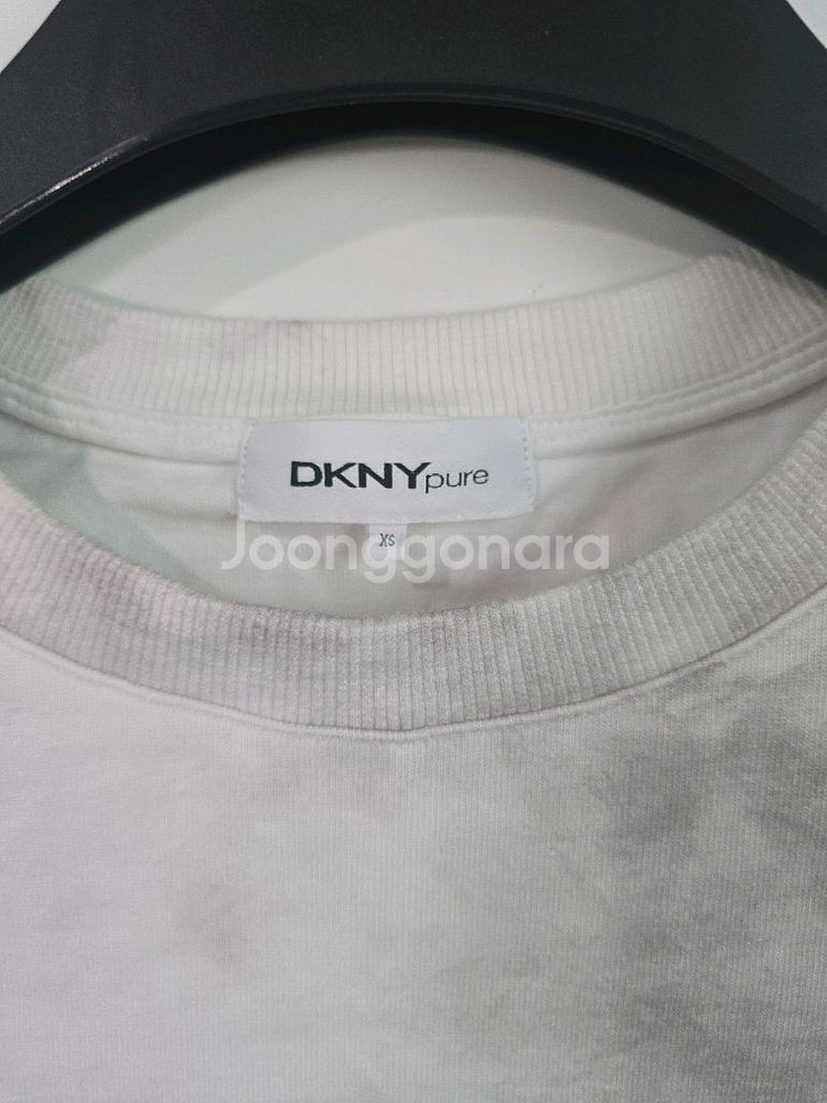 DKNY 티셔츠--2