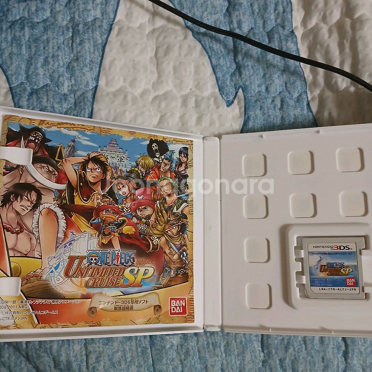 일본판 닌텐도3DS(구 작다수)블랙+게임4개 일괄 세일--7