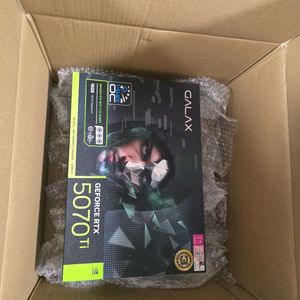 RTX5070TI 갤럭시 블랙 새상품 팝니다