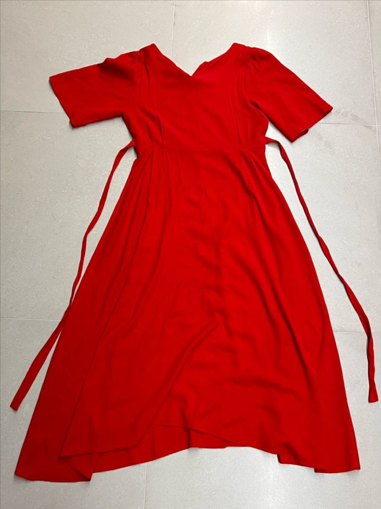 레드 반팔 롱 원피스 리본 끈 플레어 브이넥 휴양지--2