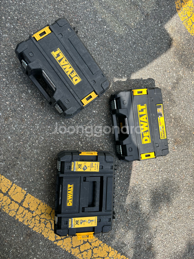 디월트 티스텍 공구박스 판매합니다--4