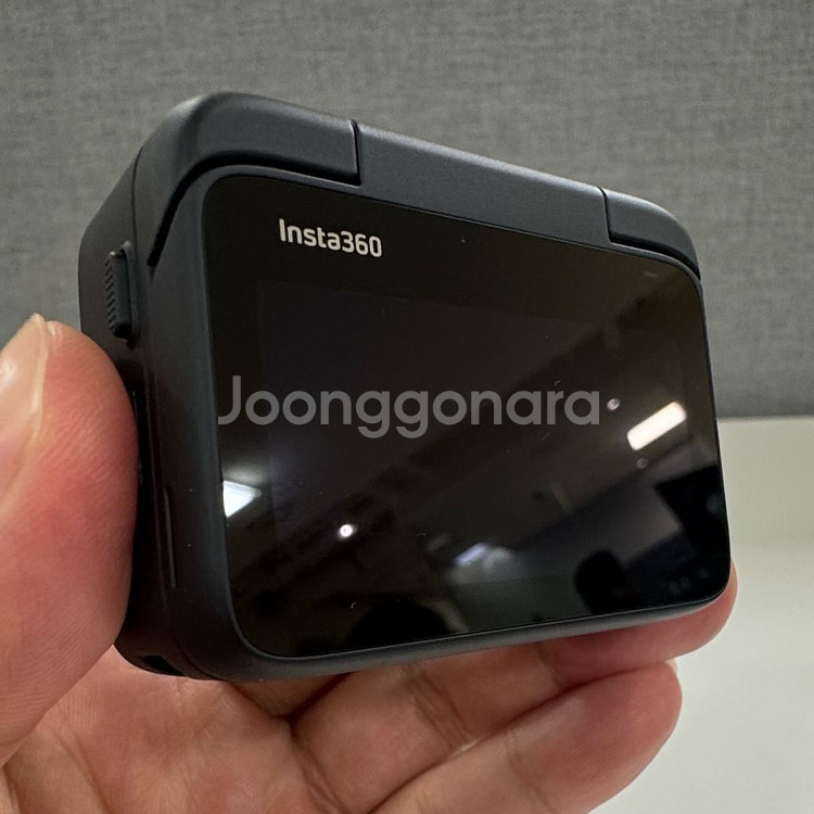 인스타360 GO3 액션번들 128G 블랙 판매합니다.--1
