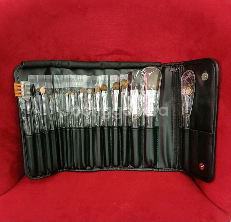 (특별혜택) 70%할인 메이크업 브러쉬 16종 세트--0