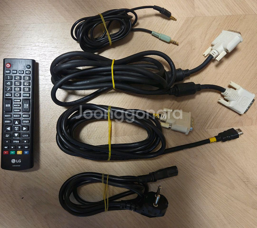 LG 26인치 스피커내장 TV모니터_리모컨,케이블 포함--3