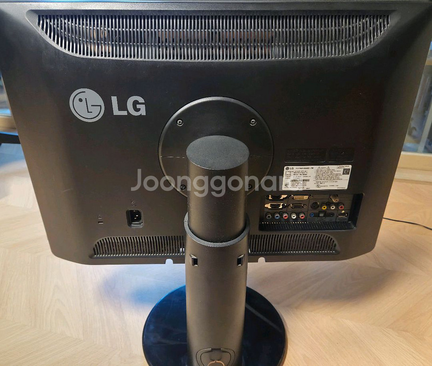 LG 26인치 스피커내장 TV모니터_리모컨,케이블 포함--2