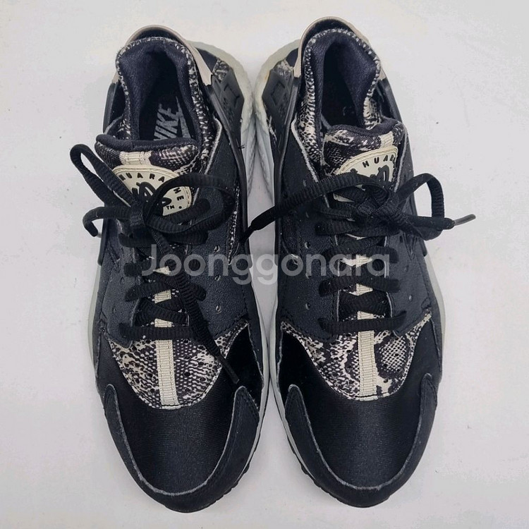 나이키 허라취 런 여성운동화 실사이즈230--1