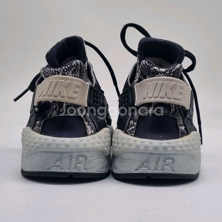 나이키 허라취 런 여성운동화 실사이즈230--3