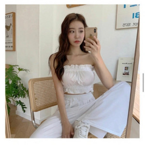 밴딩프릴크롭탑 새상품