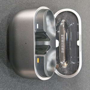 버즈3프로 충전케이스