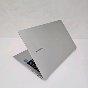 i3-12세대!!초슬림 삼성15인치사무용노트북