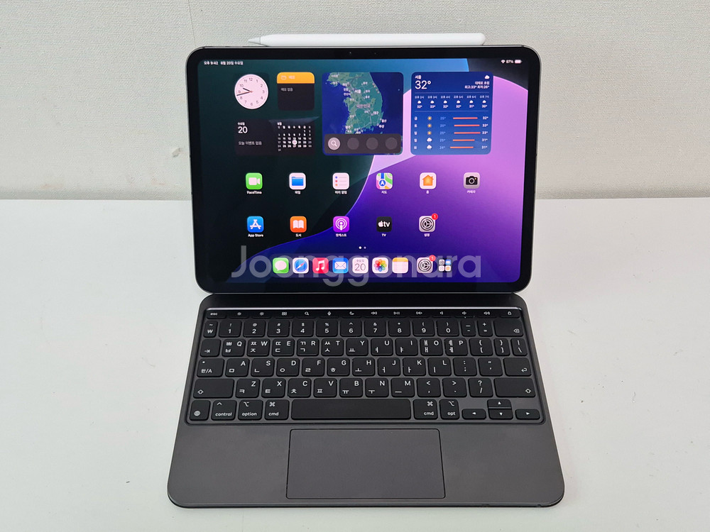 아이패드프로11인치 M4 1TB 셀룰러 매직키보드 펜슬--0