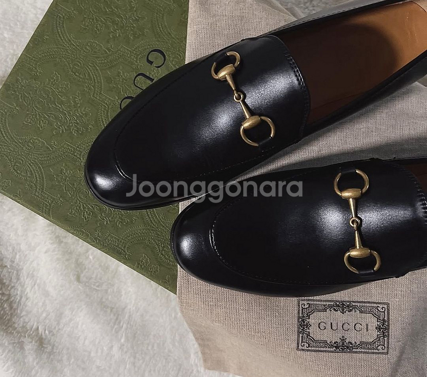 구찌 조르단 레더 로퍼 36--0