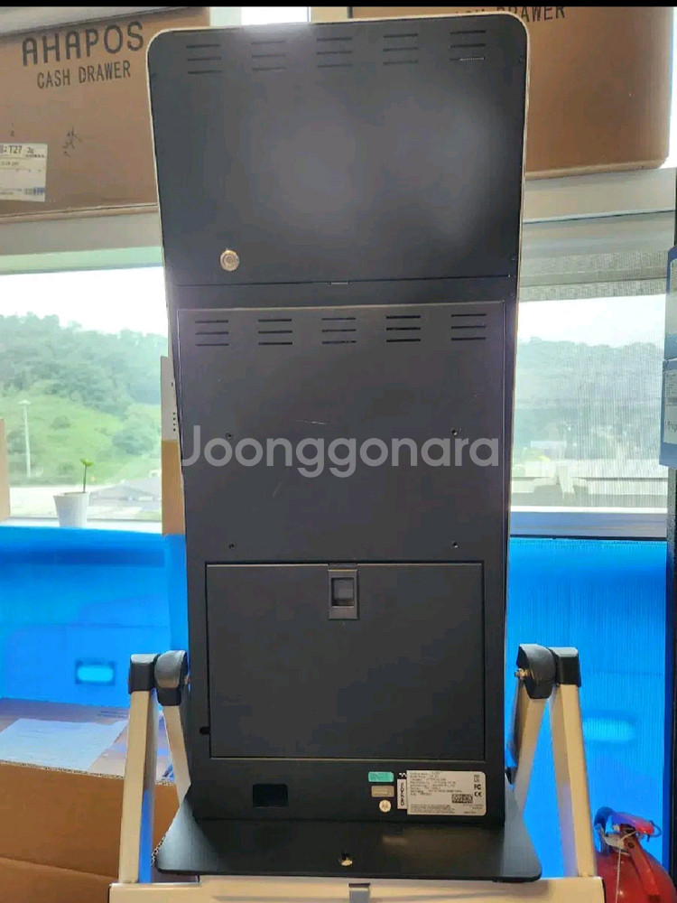 okpos k2 키오스크 판매합니다.--1