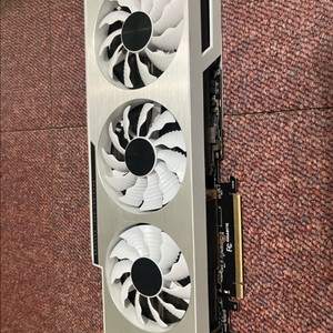 기가바이트 RTX 3090 VISION