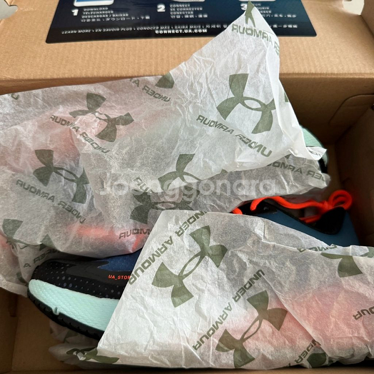 언더아머 러닝화 230--1