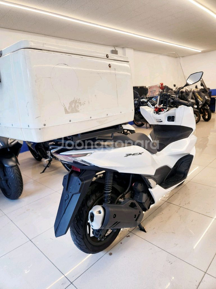 24년식 pcx125 팝니다--3