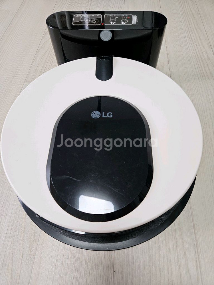LG 코드제로 로봇청소기 팝니다--3