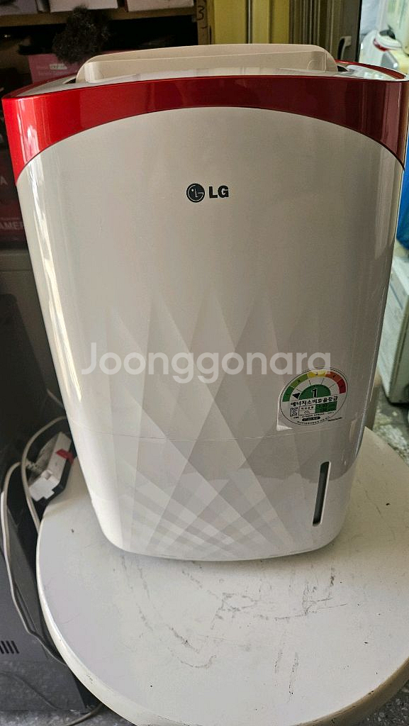 LG제습기15리터 1등급 결로방지예방 물잘빨립니다--0
