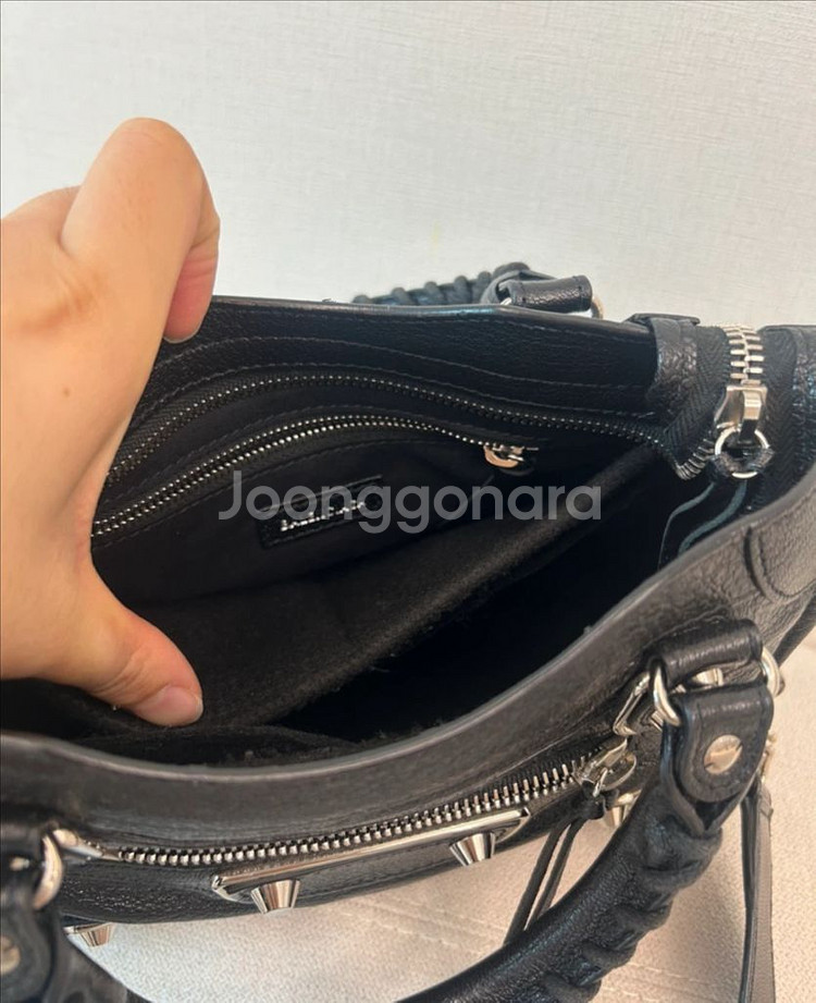 발렌시아가 시티백(모터백) 미니 메탈릭엣지 블랙--4