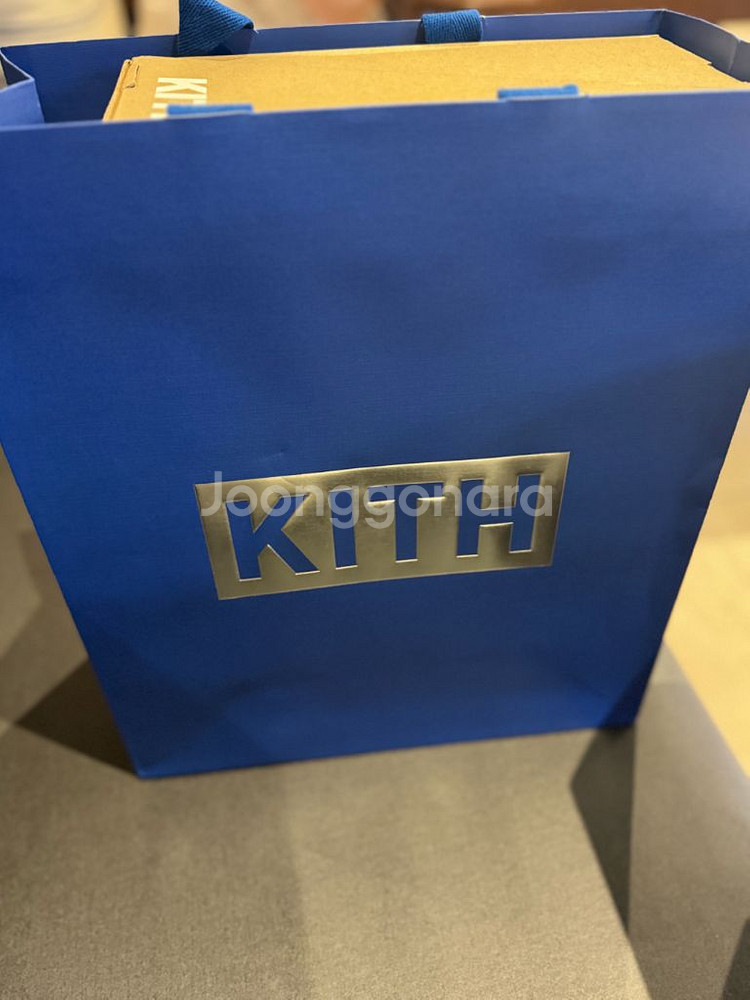 온 러닝 x 키스 kith 클라우드존 화이트 러닝화 팝--1