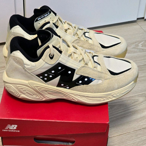 뉴발란스농구화 플래쉬폼 비비 v2 270